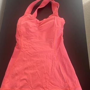 Lululemon size 4 coral top.